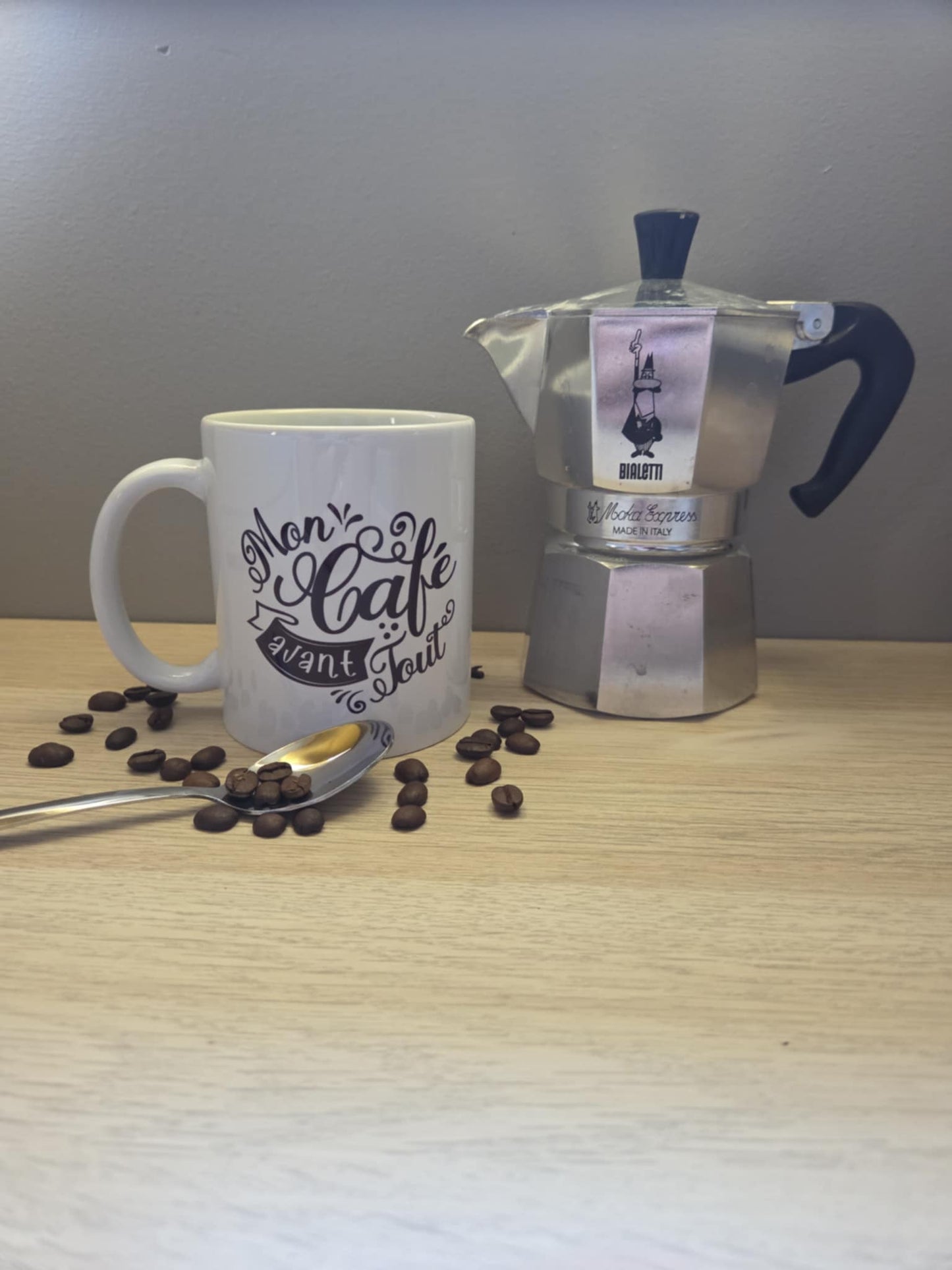 Mug " Mon café avant tout "